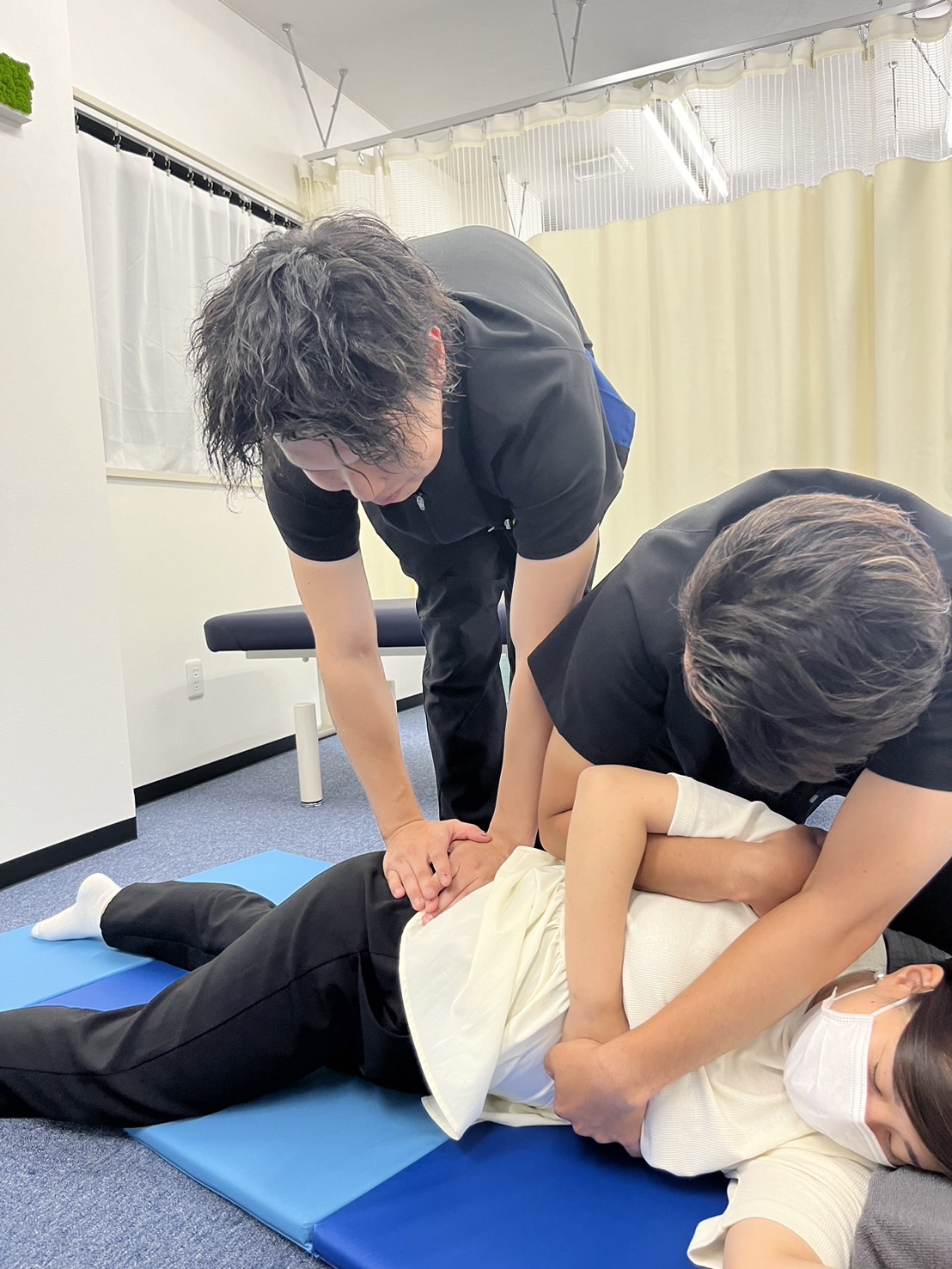ぎっくり腰の痛みを根本から改善！口コミで選ばれる整骨院