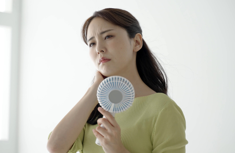 治らない熱中症の頭痛には鍼灸が効く？効果メカニズム