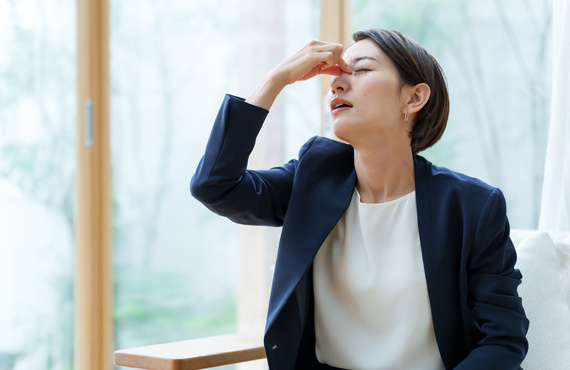 今すぐ簡単チェック！あなたの眼精疲労レベル診断ガイド