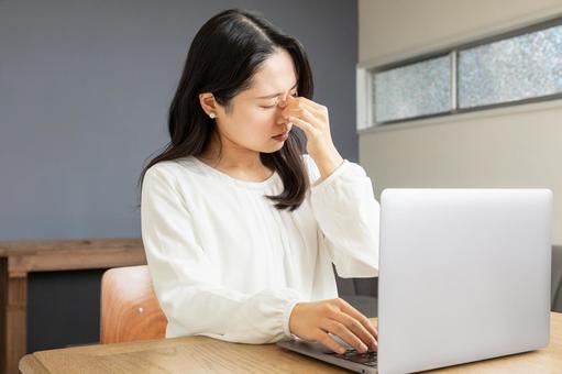 長時間のデスクワークによるストレス管理